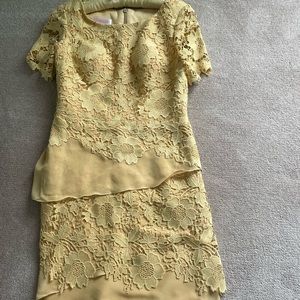 Yellow short sleeve dress